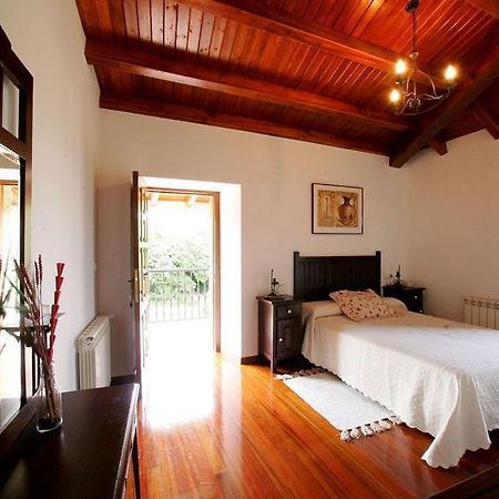 Casa Da Botica A Estrada Hostel Os Casares Phòng bức ảnh