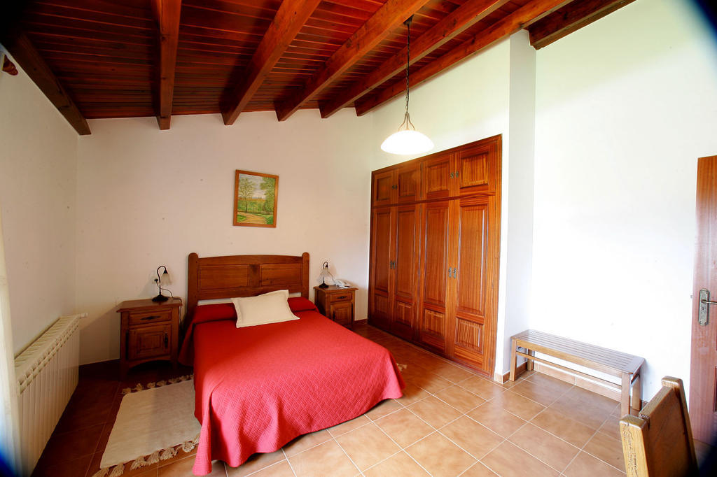 Casa Da Botica A Estrada Hostel Os Casares Phòng bức ảnh